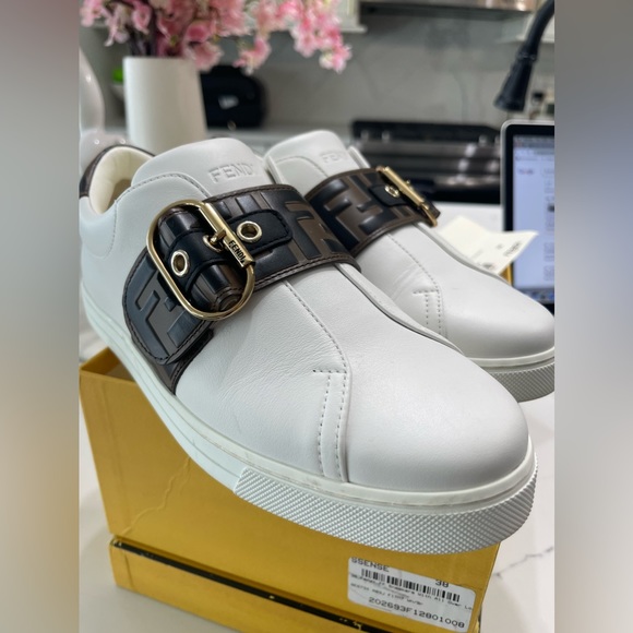FENDI
White leather sneakers - Picture 1 of 4
